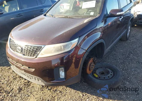 2014 Kia Sorento Lx z USA, uszkodzony, nr VIN 5XYKT4A65EG482878